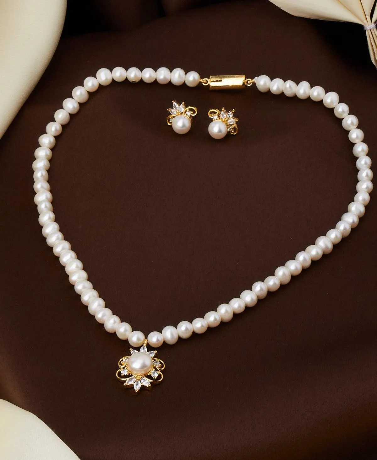 Elegant Real Pearl Necklace Set