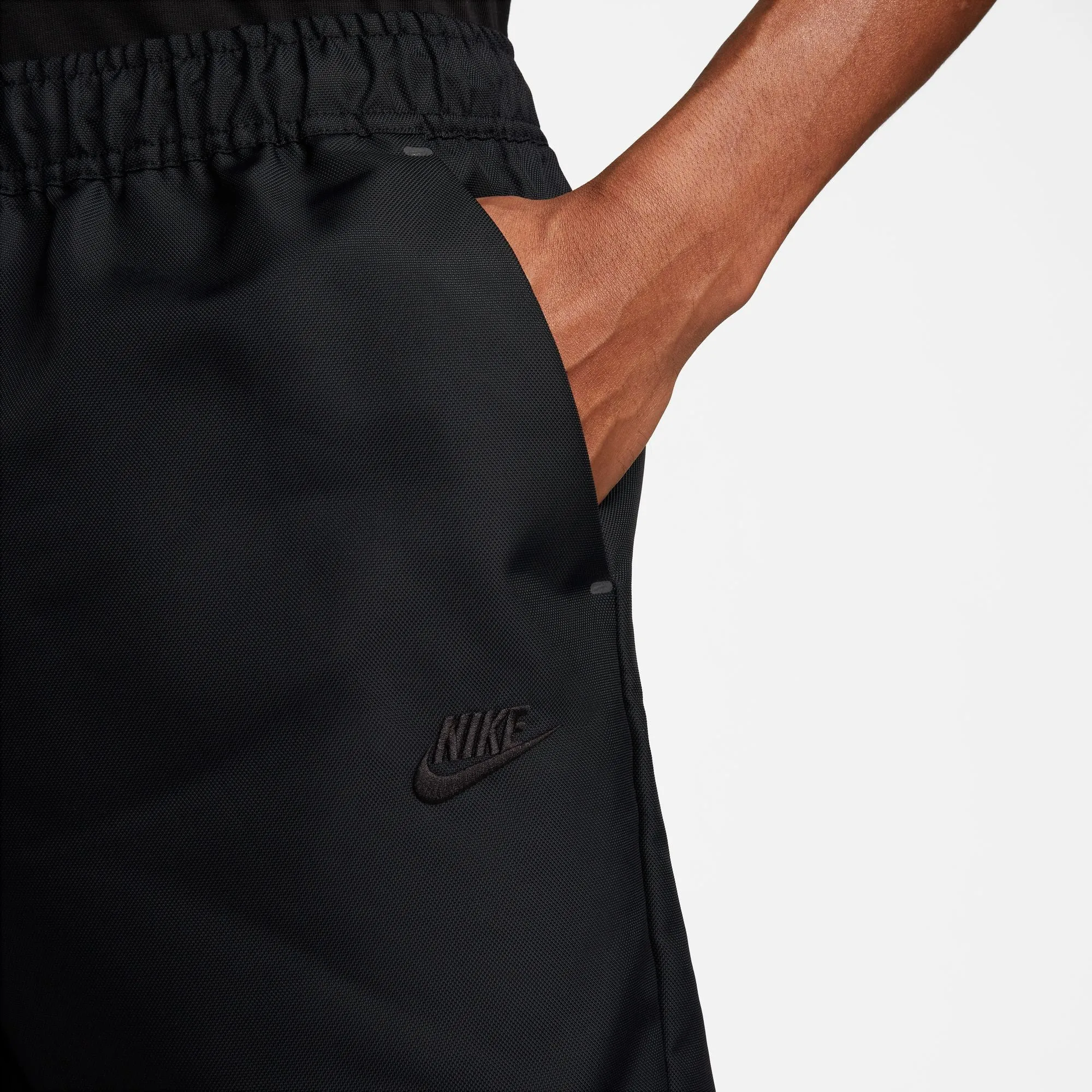 TECH UTILITY SHORTS "BLACK"