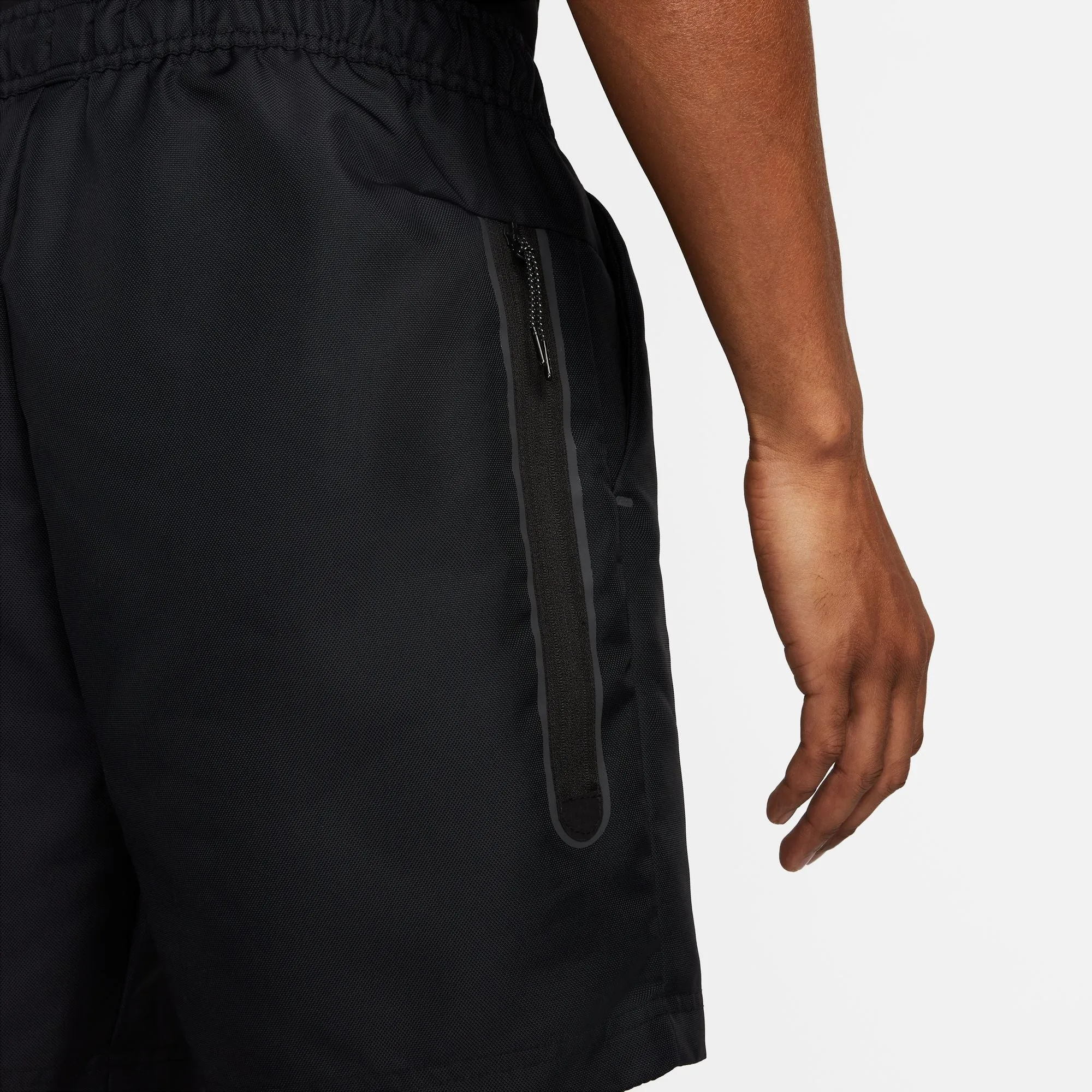 TECH UTILITY SHORTS "BLACK"